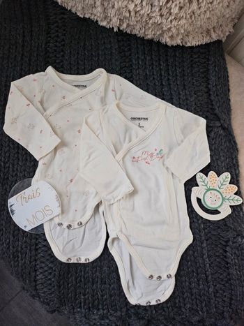Lot bodies bébé