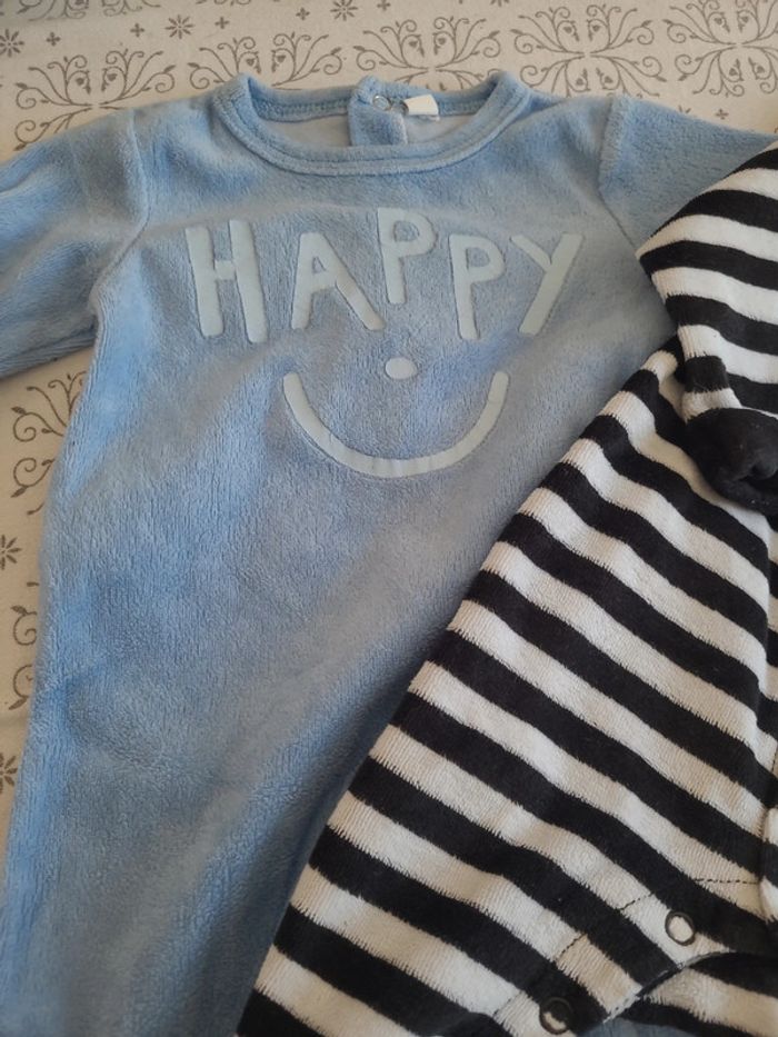 👶lot 2 pyjamas 1 mois👶 - photo numéro 3