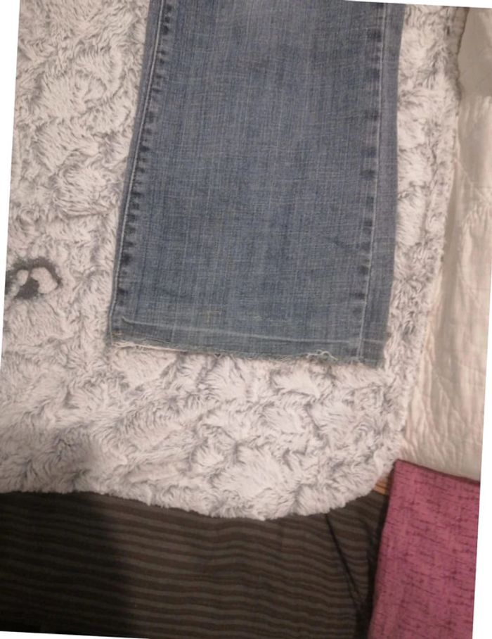 Jean femme Levi's taille 44 - photo numéro 6