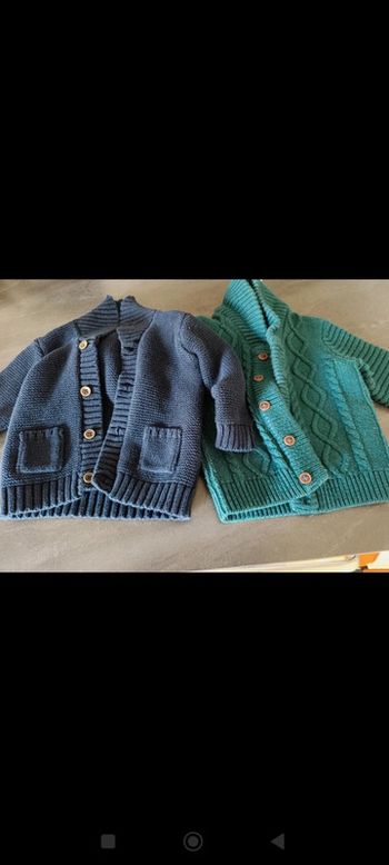 Lot deux gilets kiabi