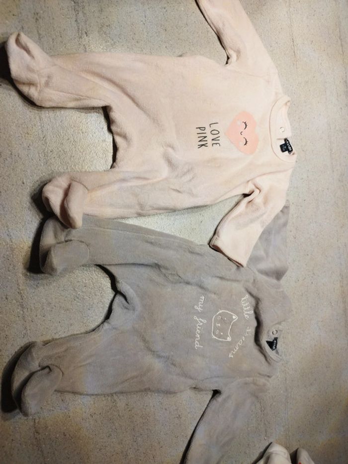 Lot de 2 pyjamas 1 pièce