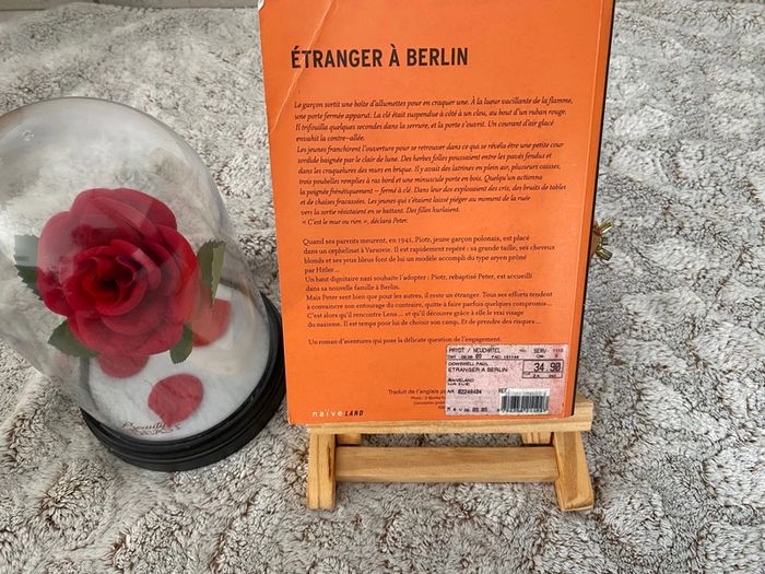 Livre étranger à Berlin de Paul Dowswell - photo numéro 2