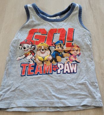 T shirt sans manches 4 ans 