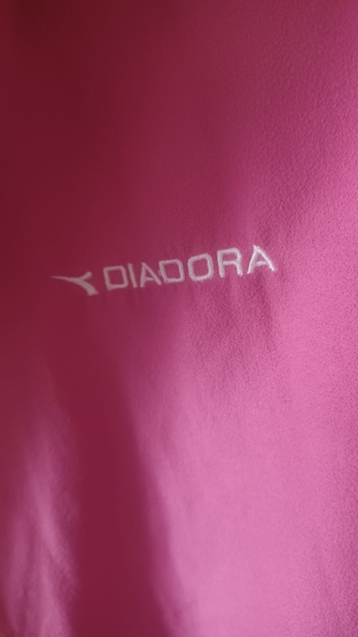 Peignoir  a capuche de bain femme S de marque diiadora très bon état rose fuchsia - photo numéro 5