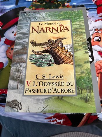 Livre le monde de narnia tome 5 l’odyssée du passeur d’aurore