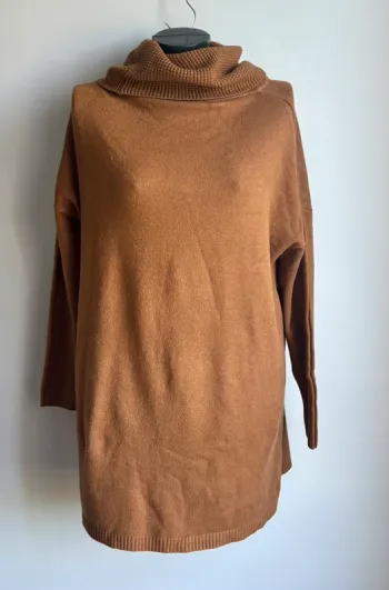 Robe pull marron col roulé M à XL – Photos et mesures à regarder