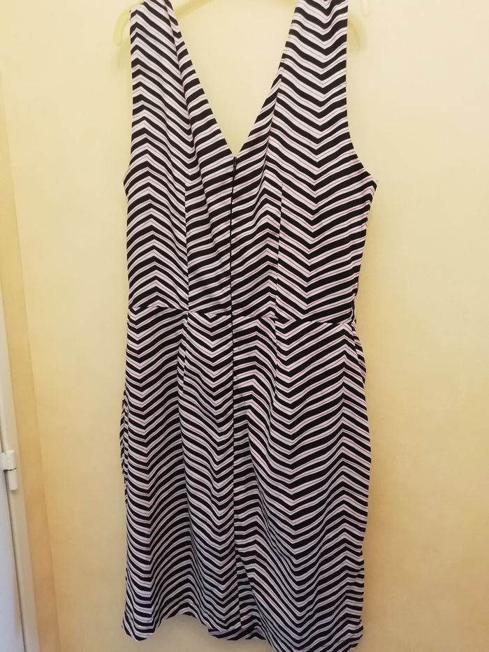 Robe taille 38 doublée ETAM - photo numéro 3