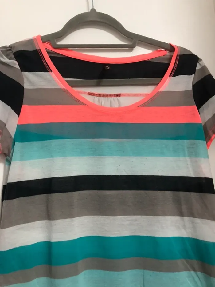 Superbe beau long t-shirt à rayures taille S - photo numéro 3