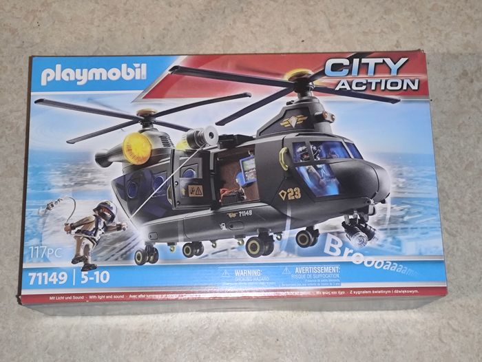 Hélicoptère de transport des forces spéciales avec sons et lumieres playmobil 71149 neuf