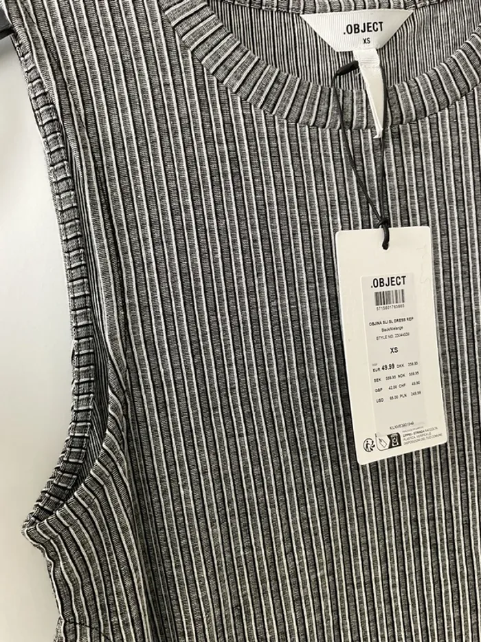 Robe longue échancrée - photo numéro 5