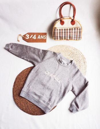 Pull 👸gris, crapule, trutex, 4ans