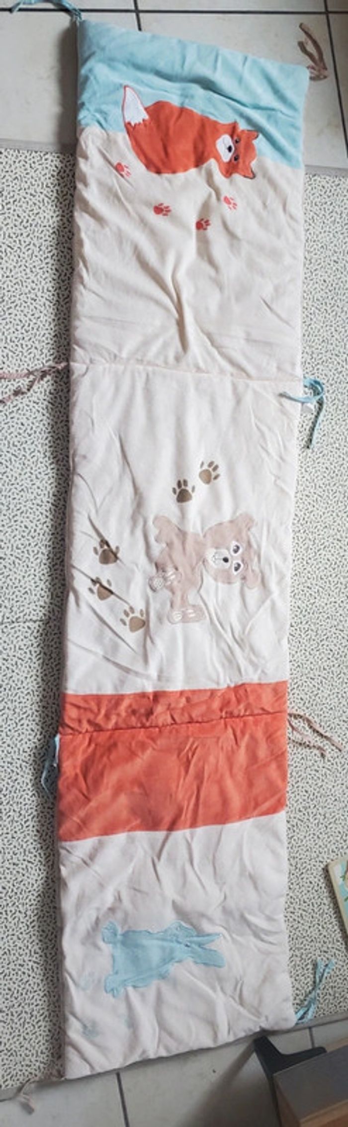 Tour de lit tbe animaux