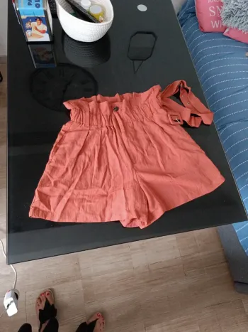 Très beau short femme m