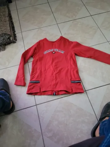 Pull taille 9/10 ans