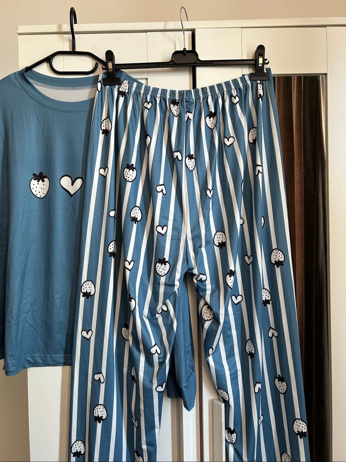 Ensemble de pyjama bleu à motifs Neuf Shein Taille XL - photo numéro 5