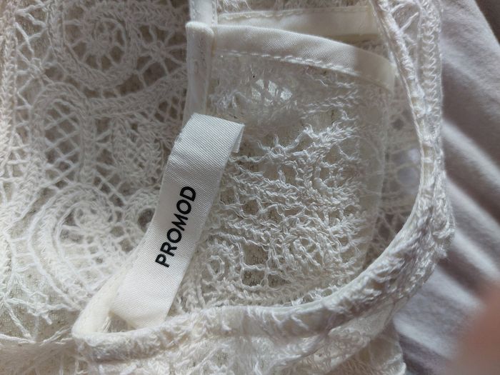 Très joli top en dentelle manches courtes - photo numéro 5