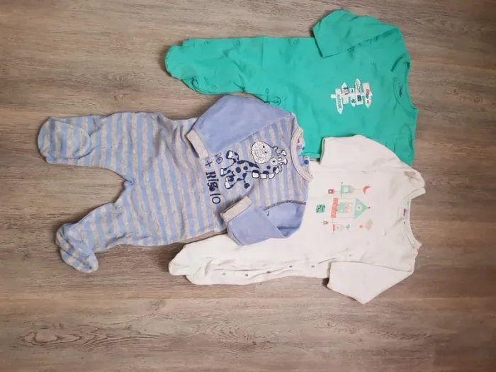 Lot de 3 pyjamas 9 mois - photo numéro 8
