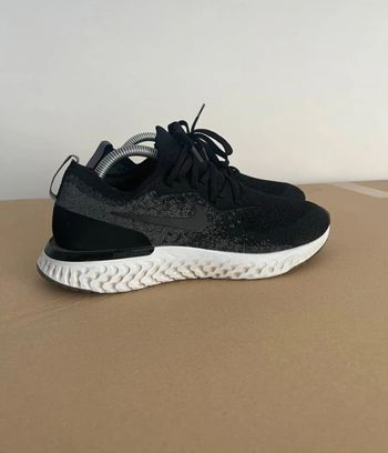 Baskets Nike Taille 42.5