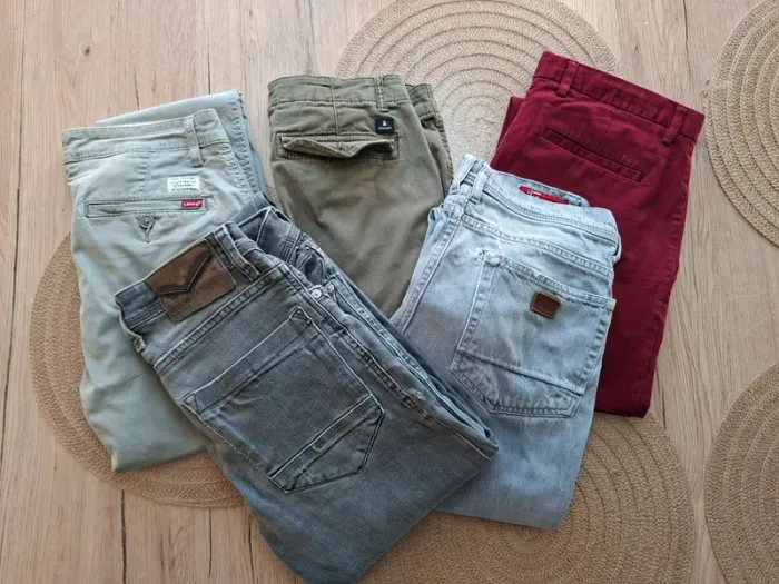 Lot 26 vêtements homme S/M – Marques variées (Lacoste, Nike, Adidas, Levi’s) - photo numéro 3