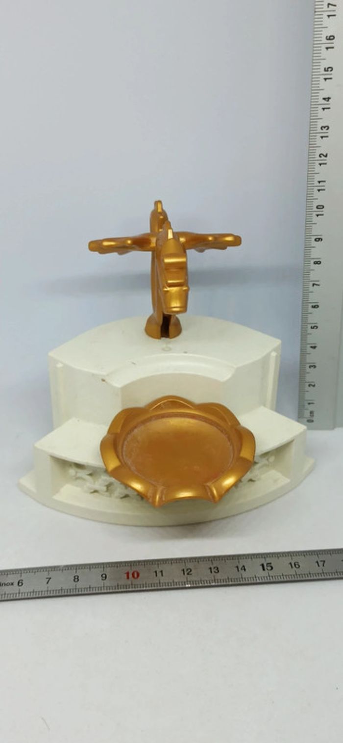 Décor de fontaine avec dragon doré playmobil - photo numéro 2