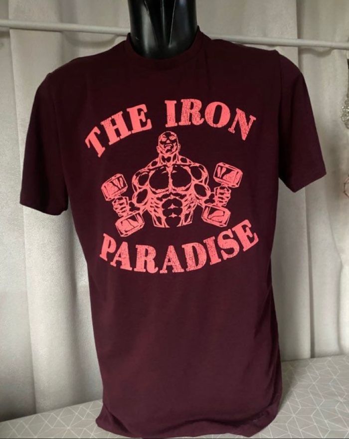 Superbe t-shirt de sport bordeaux corail M under armour