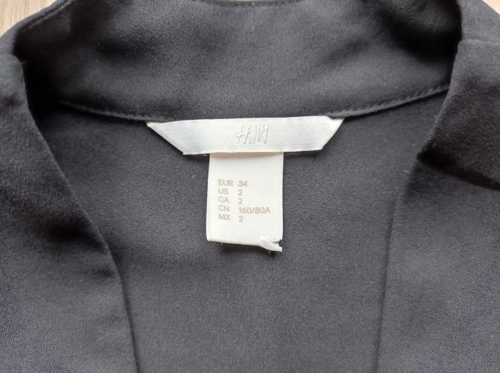 BLOUSE H&M Noire. - photo numéro 3