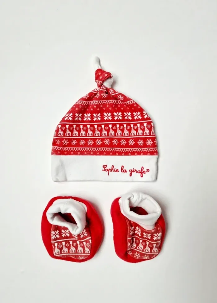 Ensemble bonnet et chaussons de Noel