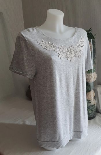 T-shirt femme gris chiné brodé Taille XL