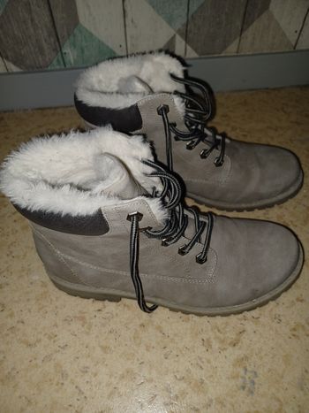 Chaussures montantes femme grise fourrées Pointure 38