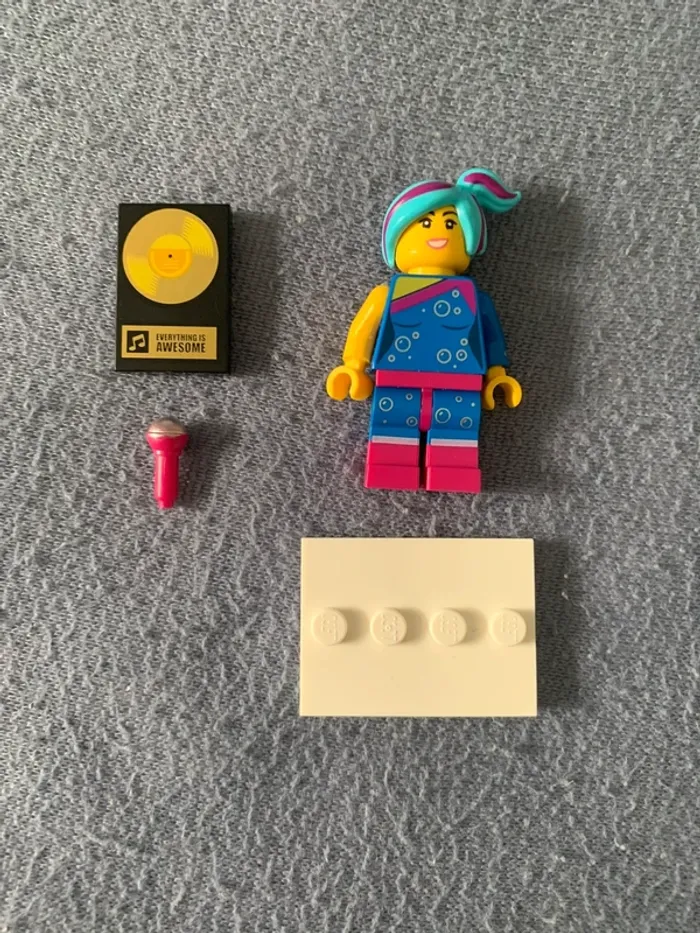 Lego Minifigure the LEGO movie Flashabck Lucy tlm156 Set 75023