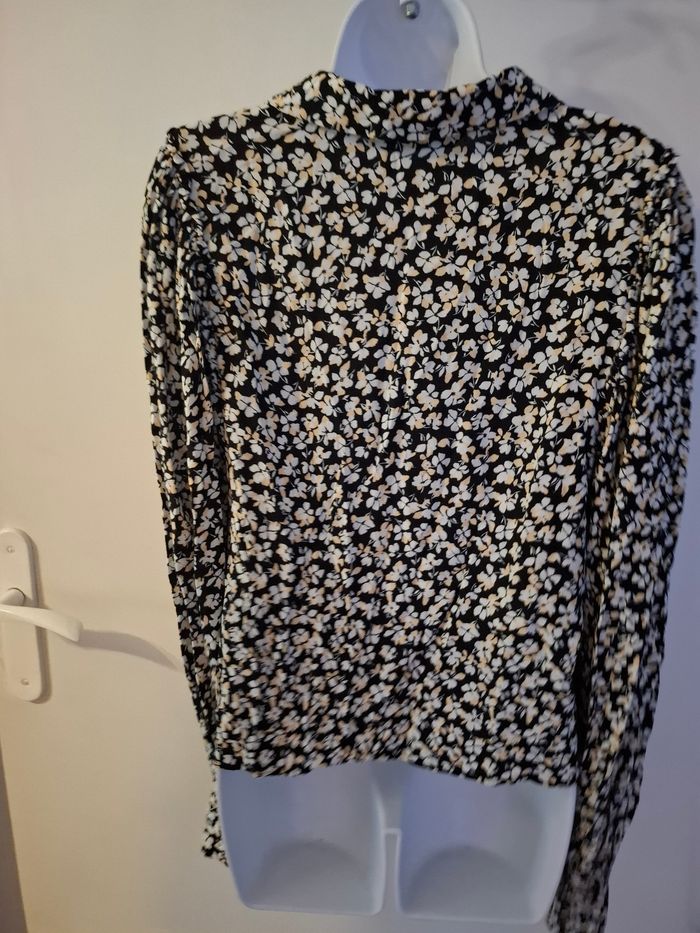 Chemise zara taille 38 en tres bon etat - photo numéro 5