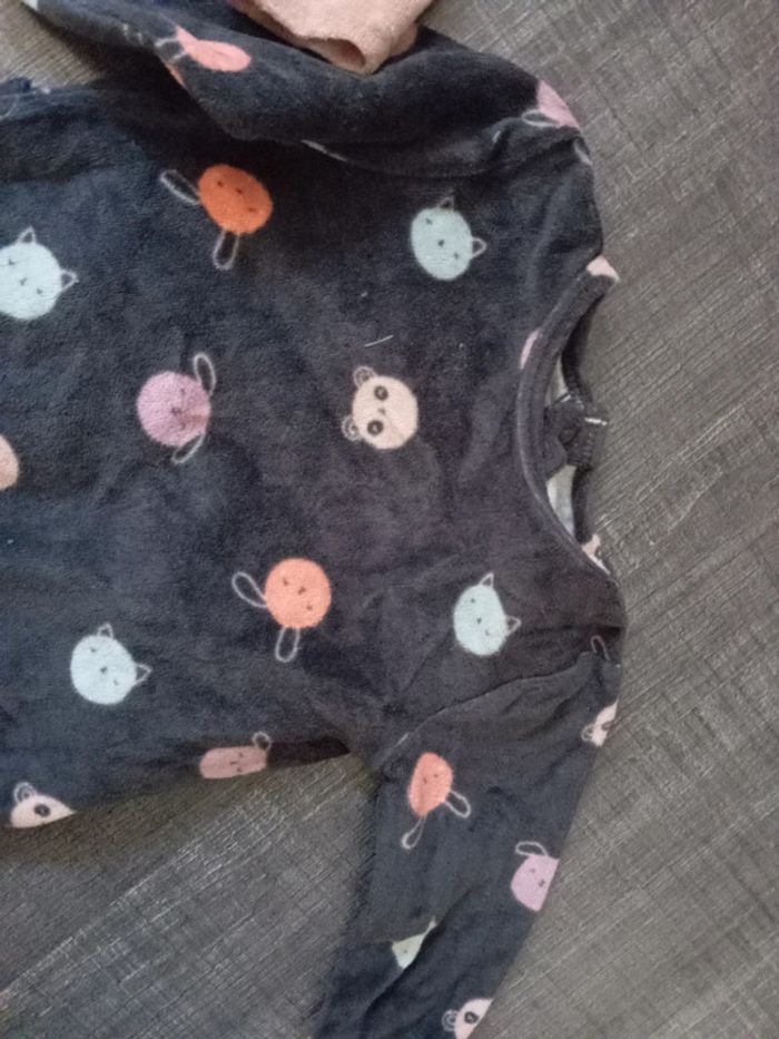 Lot de 2 pyjamas velour pour l'hiver . - photo numéro 4