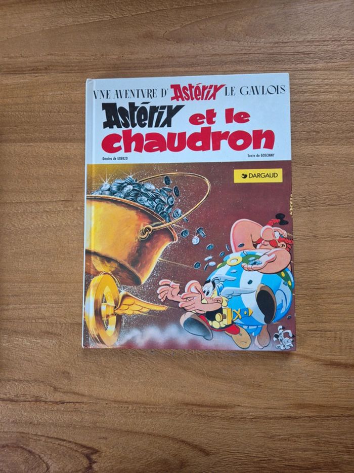 BD Asterix " Asterix et le chaudron"