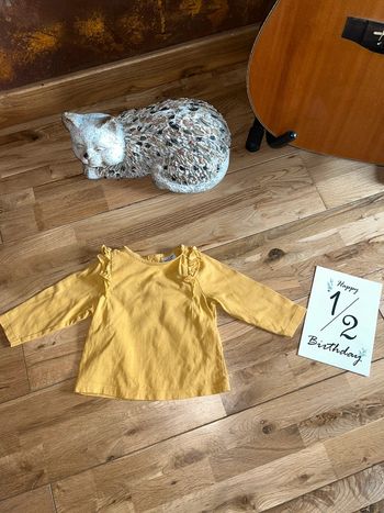 T-shirt jaune moutarde TAO très bon état 6 mois/68 cm