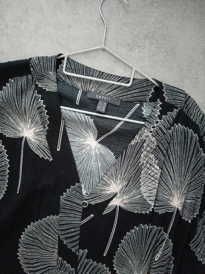 Chemise manches trois quarts esprit 40 noir motifs feuilles beiges - photo numéro 2