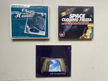 Lot de 5 Cds ( 2 albums doubles et 1 album simple) neufs sous blister,house,dance,chill lounge ibiza