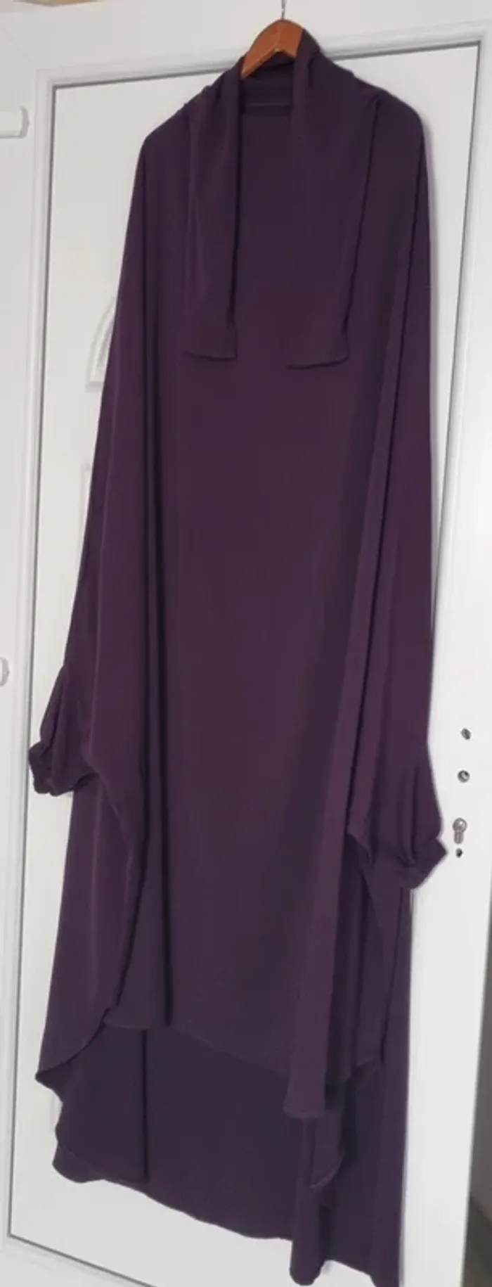 Jilbeb 2 pièces cape et jupe aubergine - photo numéro 3