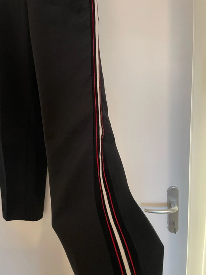 Pantalon court 7/8 noir bande rouge et blanc côté taille haute élastique Charming Girl taille 36 - photo numéro 4