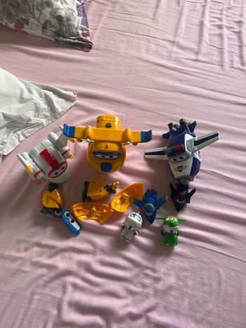 Lot super Wings