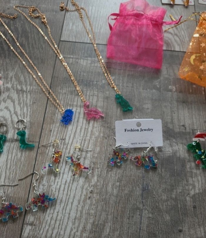 Bijoux dinosaures - photo numéro 5