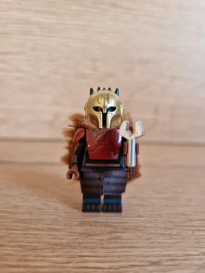 Figurine type lego La Forgeronne Mandalorian star wars
