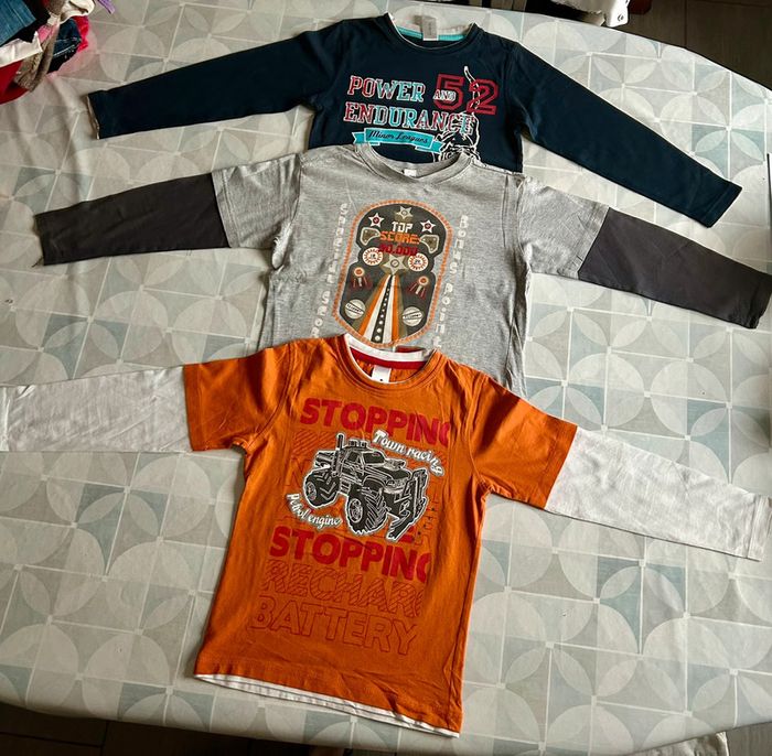 Lot de 3 t shirts garçon - 7 ans - C&A - en très bon état - photo numéro 2