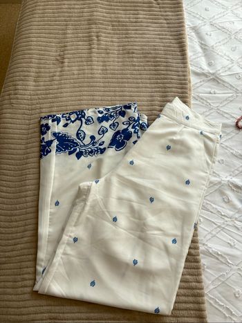 Pantalon fluide blanc à motifs bleus – Style Santorin – Taille M/L