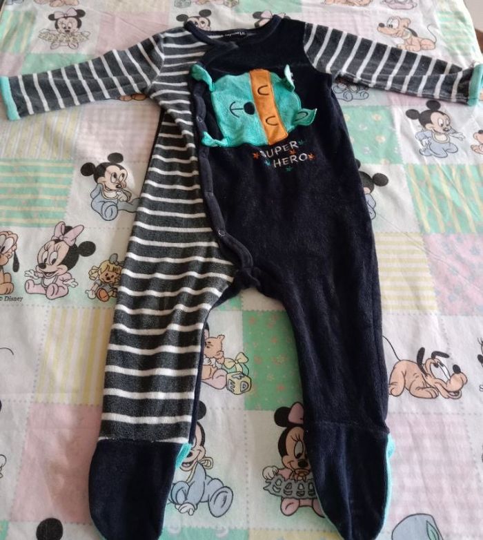 Pyjama garçon taille 12 mois