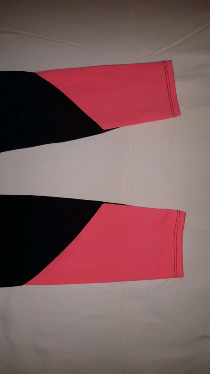 Legging rose noir et blanc Domyos en taille 2XS. - photo numéro 3