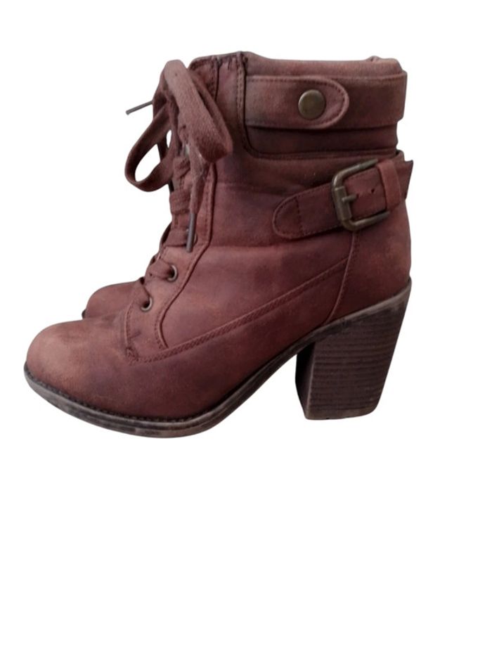 Boots marron vieillit
