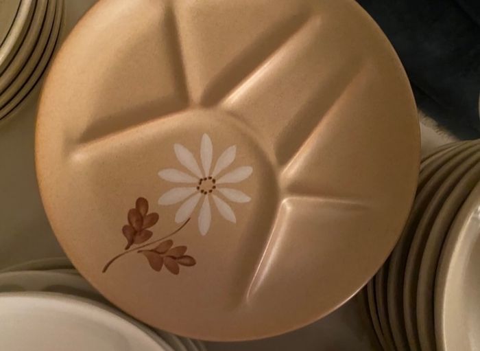 Service à fondue vintage Saint- Amand - modèle Automne - 6 assiettes + soupière - état excellent - photo numéro 8