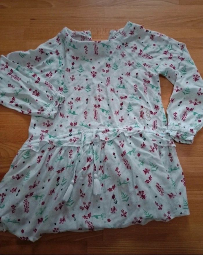 Robe légère à manches longues