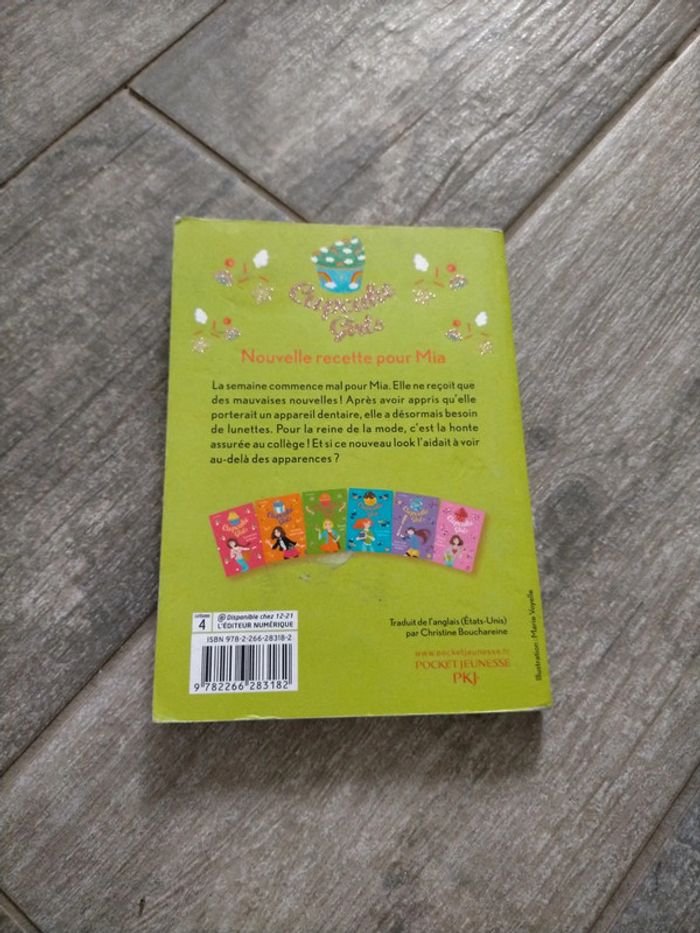Livre cupcake girl - photo numéro 2
