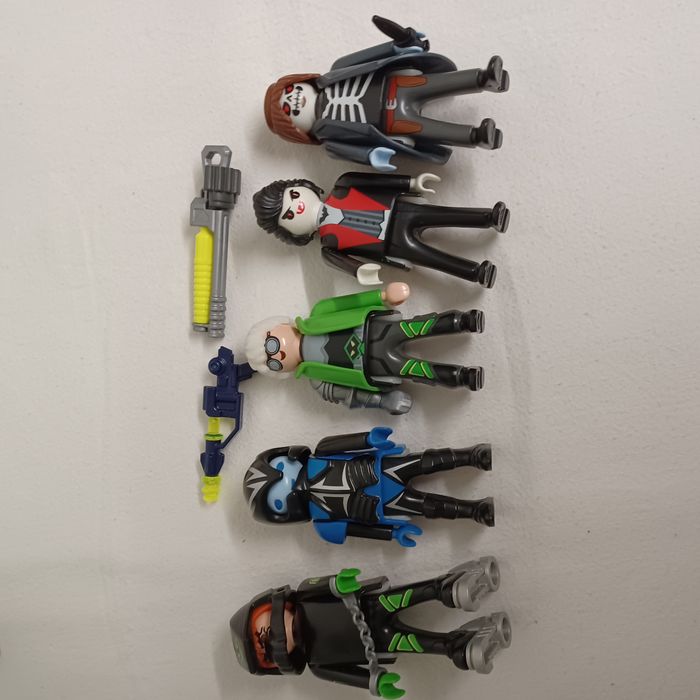 Lot de 9 personnages + 1 chien playmobil - photo numéro 2